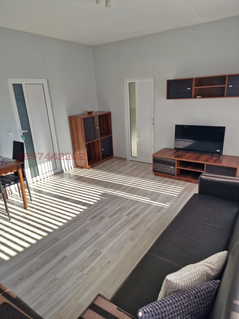 Дава под наем 3-СТАЕН, гр. Пловдив, Кючук Париж, снимка 2 - Апартаменти - 53027920