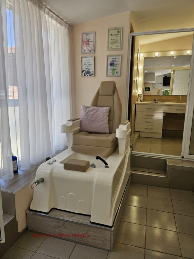 Дава под наем  Офис град Ямбол , Център , 30 кв.м | 46144616 - изображение [2]