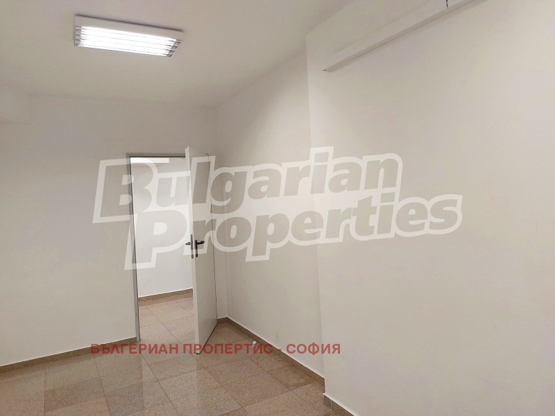 Дава под наем ОФИС, гр. София, Медицинска академия, снимка 13 - Офиси - 53471249