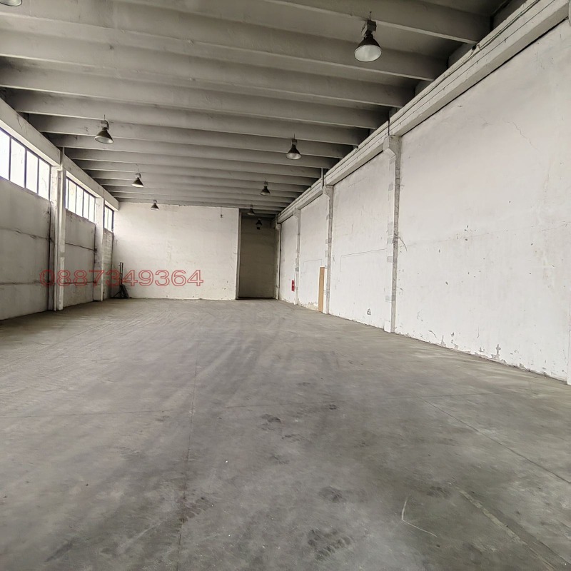 Дава под наем  Склад град Пловдив , Индустриална зона - Юг , 359 кв.м | 37202589