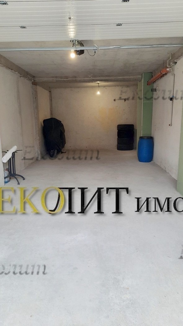 Дава под наем ГАРАЖ, ПАРКОМЯСТО, гр. София, Център