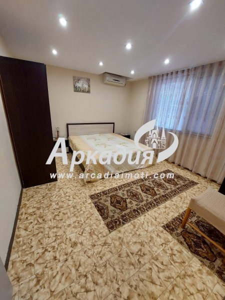 В аренду  Дом Пловдив , Център , 65 кв.м | 51886250