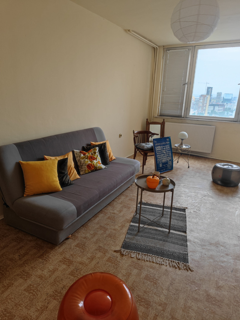 Te huur  Zolder Sofia , Zona B-19 , 70 m² | 54613338 - afbeelding [4]