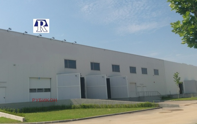 A louer  Stockage Plovdiv , Indoustrialna zona - Sever , 1680 m² | 44887659