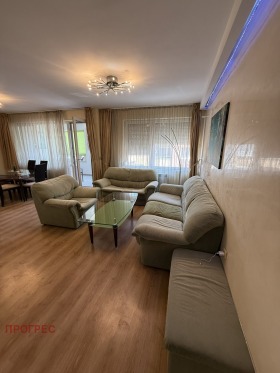 3 Schlafzimmer Karschijaka, Plowdiw