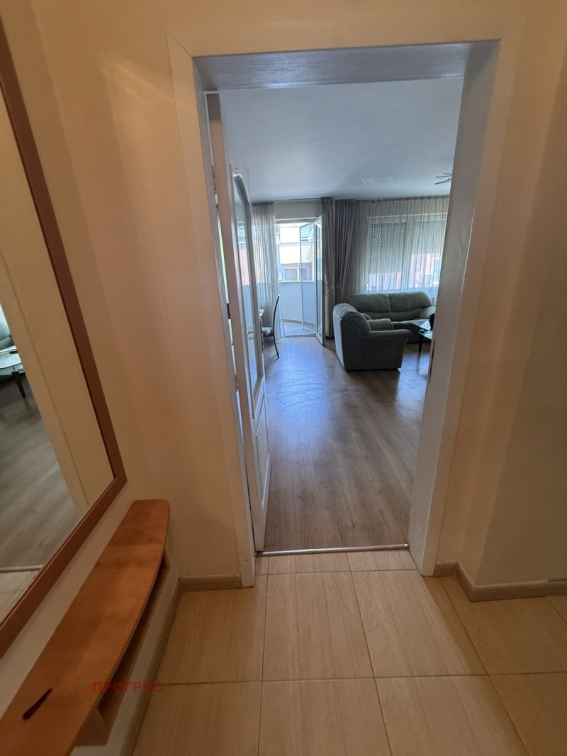 Zu vermieten  3 Schlafzimmer Plowdiw , Karschijaka , 145 qm | 15619499 - Bild [14]
