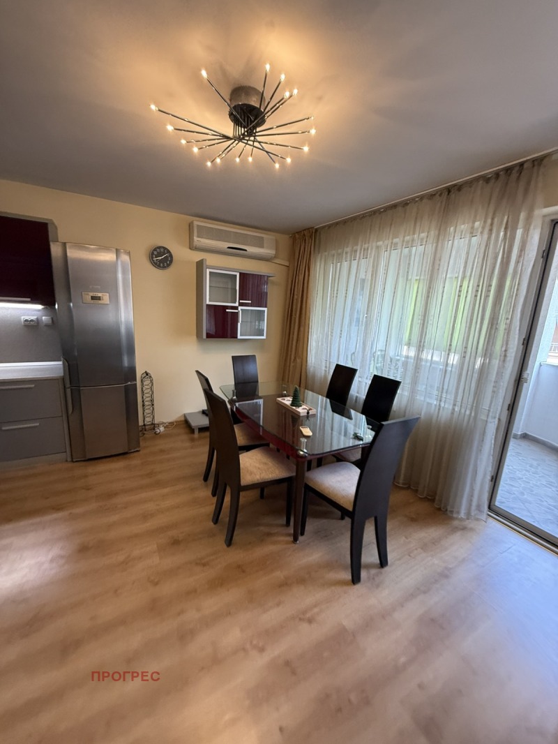 Zu vermieten  3 Schlafzimmer Plowdiw , Karschijaka , 145 qm | 15619499 - Bild [4]