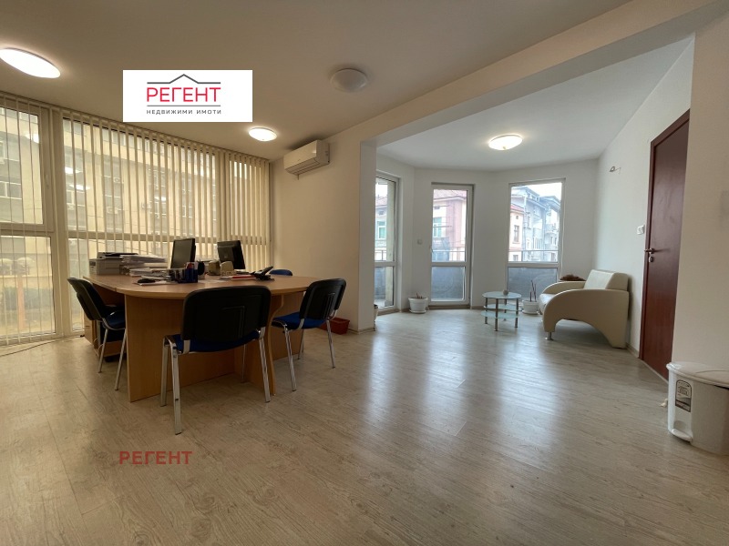 Под наем ОФИС, град Габрово, Център • 600 лв. / 306.78 € • 26515833 1