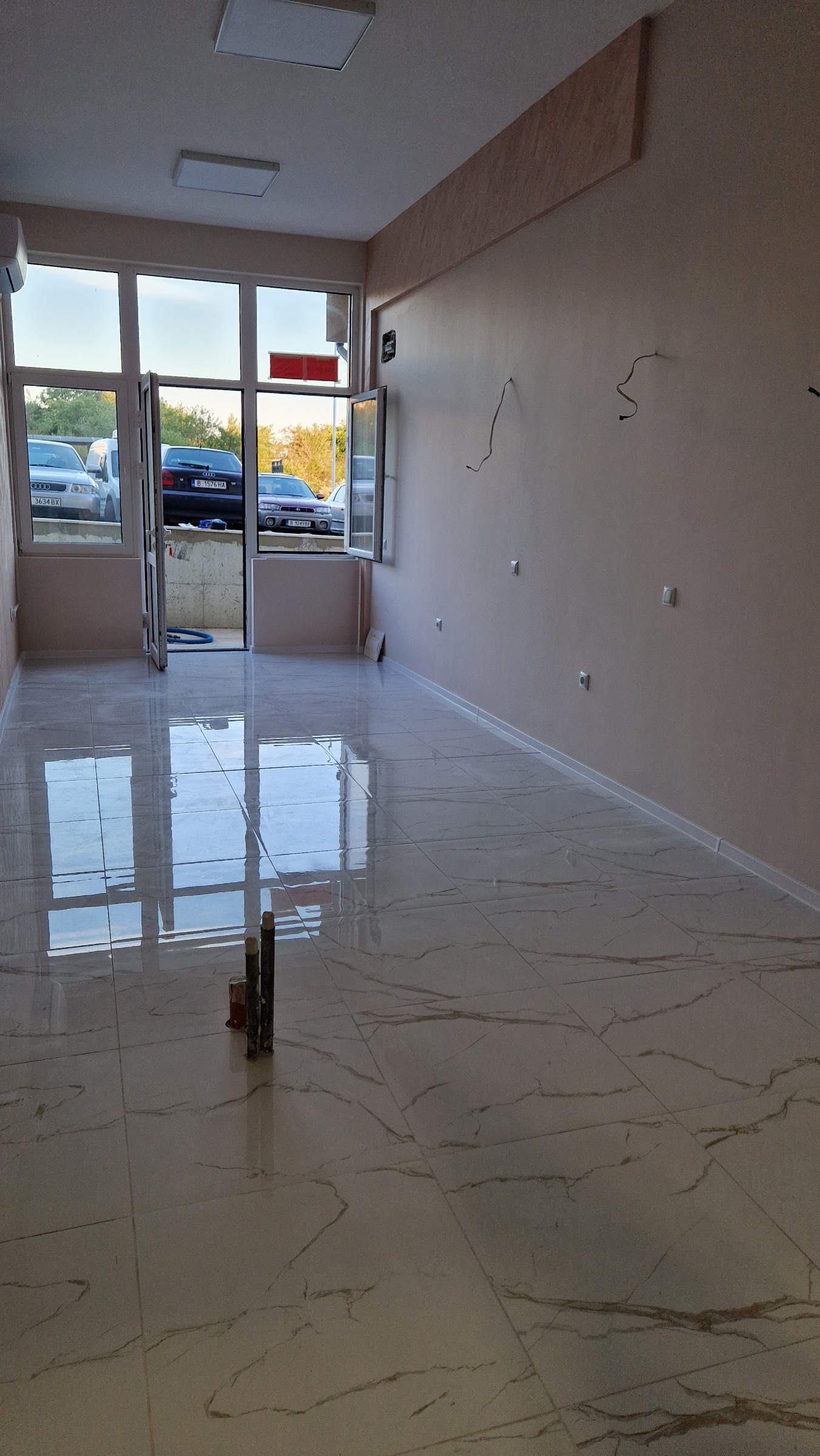 Дава под наем ПРОМ. ПОМЕЩЕНИЕ, гр. Варна, Кайсиева градина, снимка 7 - Производствени сгради - 55762096