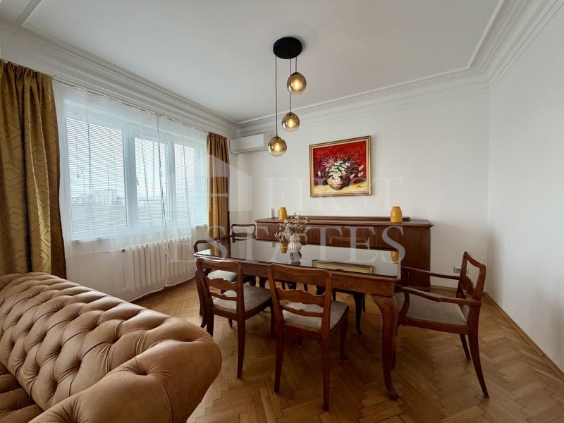 Дава под Наем 3-СТАЕН в град София, Център - 100 кв.м / 1 300 € » 2 542.58 лв., КЕЛЪР УИЛЯМС ЦЕНТЪР