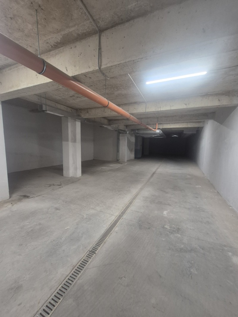För uthyrning  Parkeringsplats Pleven , Sjirok centar , 20 kvm | 41897627 - bild [3]