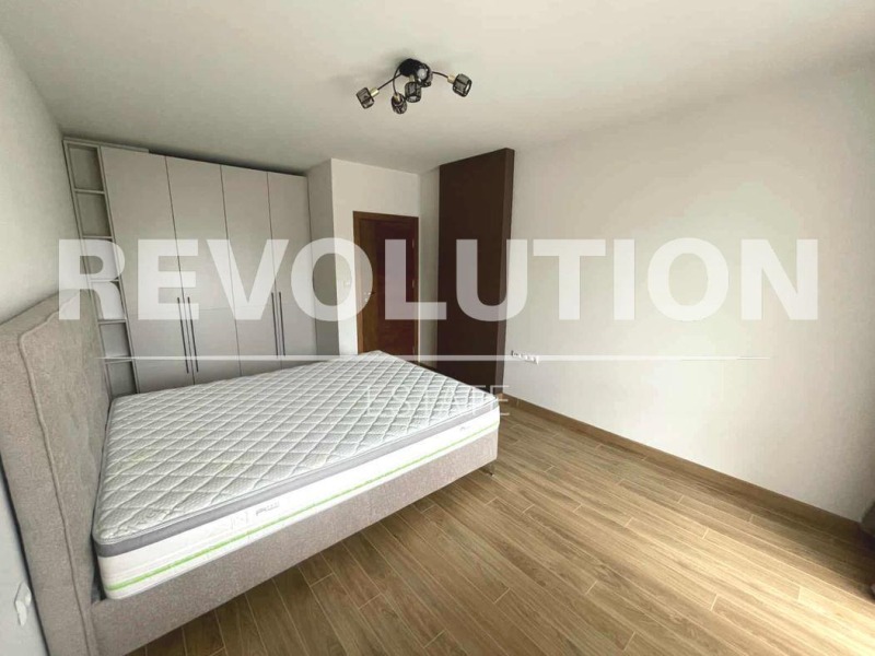 Дава под наем 3-СТАЕН, гр. Варна, Център, снимка 3 - Апартаменти - 51217446