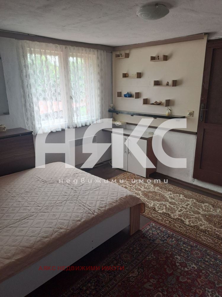 Дава под наем КЪЩА, гр. София, Филиповци, снимка 5 - Къщи - 54751396