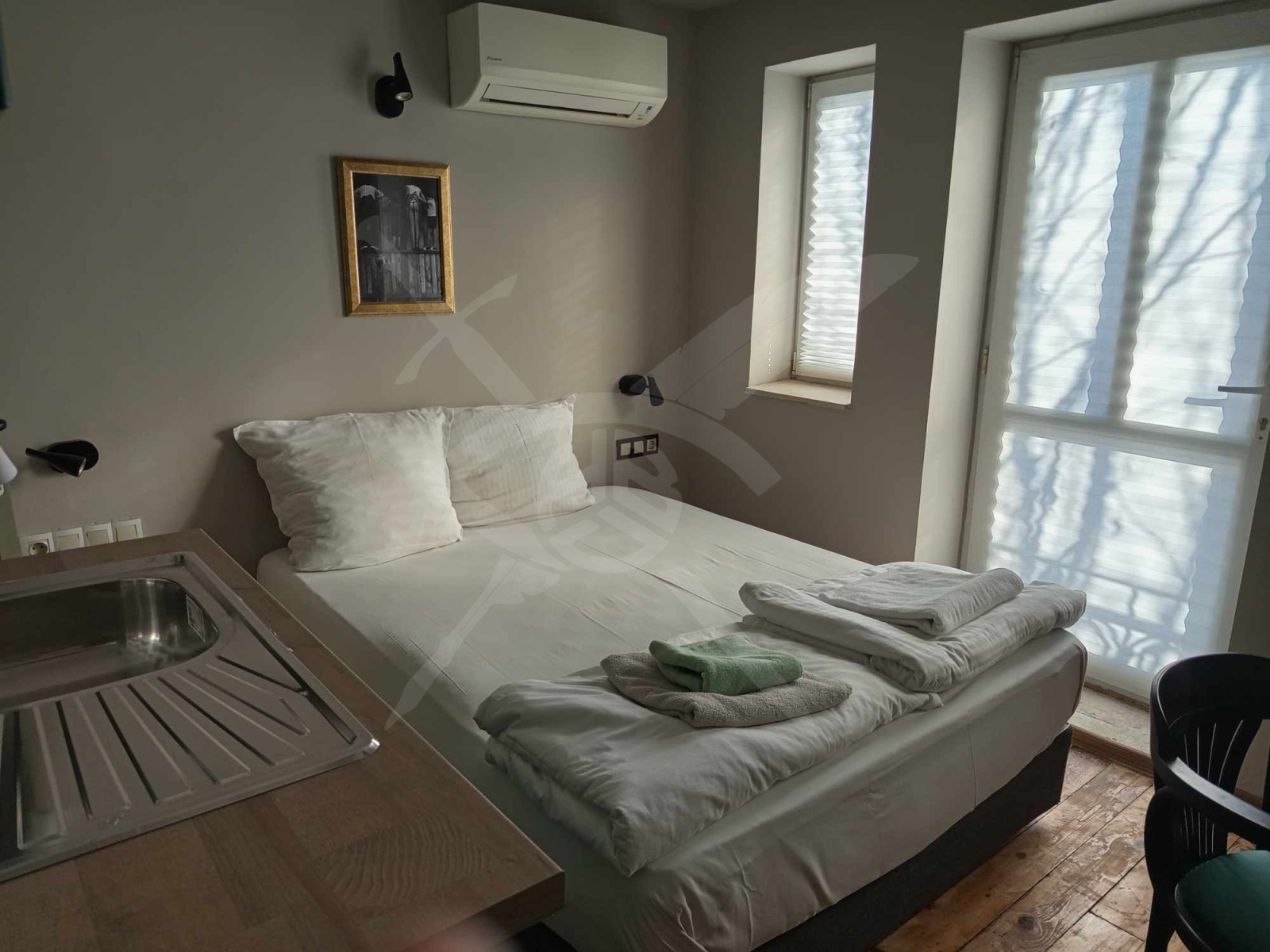 Дава под наем 1-СТАЕН, гр. Варна, Център