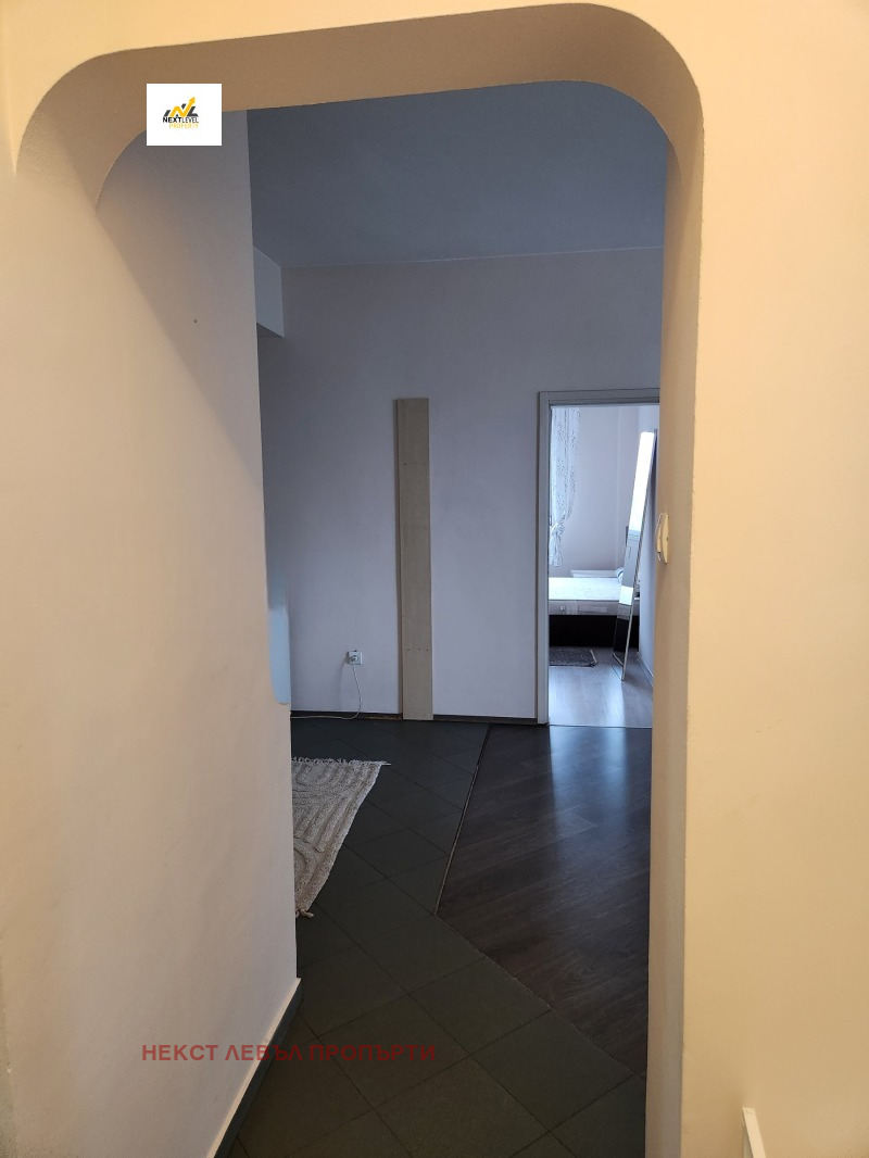 Издаје се  2 спаваће собе Софија , Обориште , 125 м2 | 24568394 - слика [7]