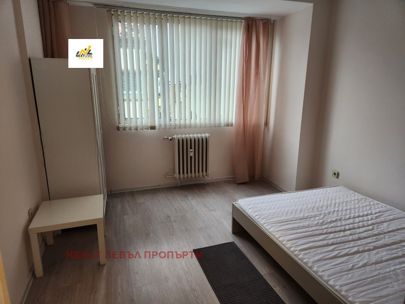 Издаје се  2 спаваће собе Софија , Обориште , 125 м2 | 24568394 - слика [3]