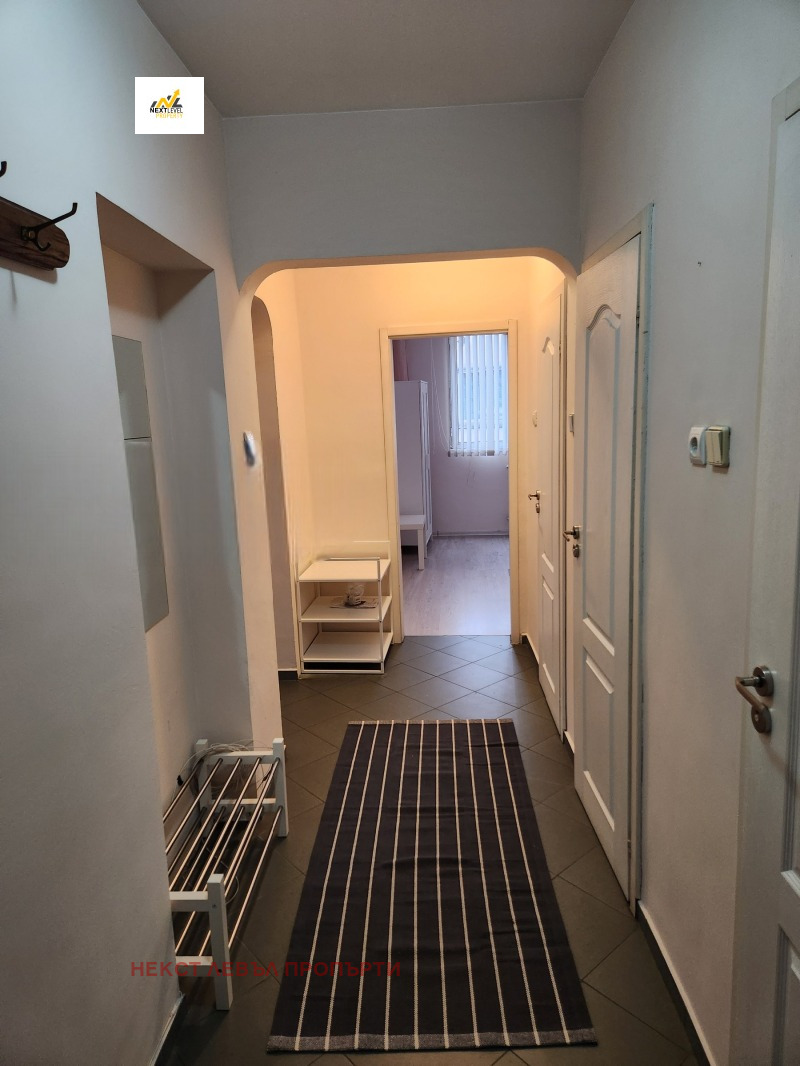 Издаје се  2 спаваће собе Софија , Обориште , 125 м2 | 24568394 - слика [6]