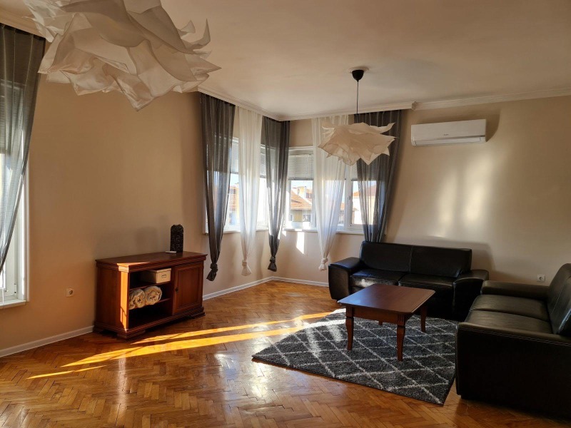 Do wynajęcia  3 sypialnie Sofia , Centar , 135 mkw | 61215514 - obraz [2]