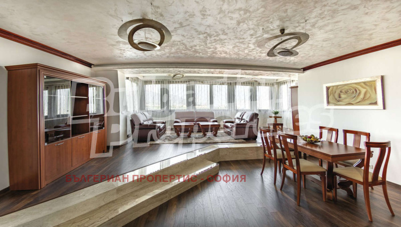 Do wynajęcia  3+ sypialni Sofia , Witosza , 213 mkw | 63897676