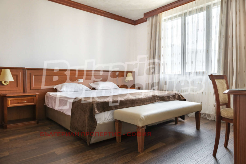 Do wynajęcia  3+ sypialni Sofia , Witosza , 213 mkw | 63897676 - obraz [15]