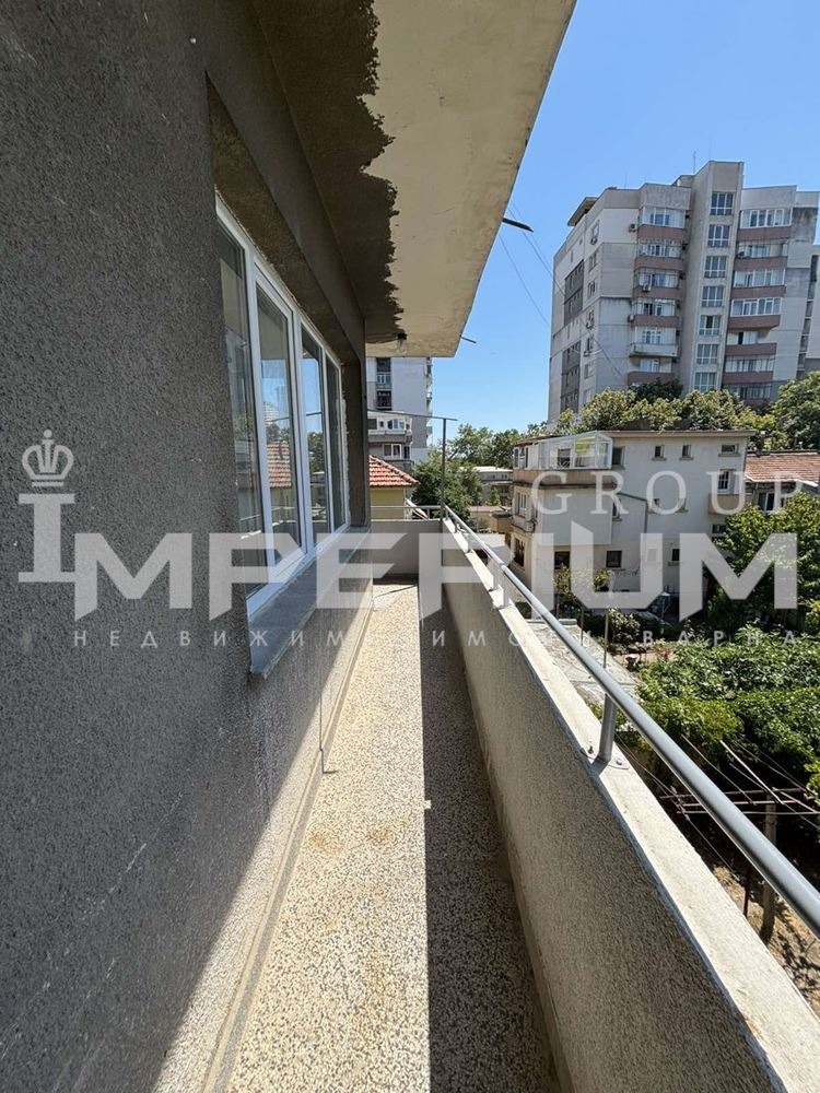 Дава под наем ОФИС, гр. Варна, Спортна зала, снимка 13 - Офиси - 54190941
