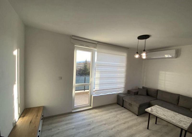 Дава под нем  3-стаен, град Пловдив, Каменица 2 •  600 EUR • ID 94407034 — holmes.bg - [1] 