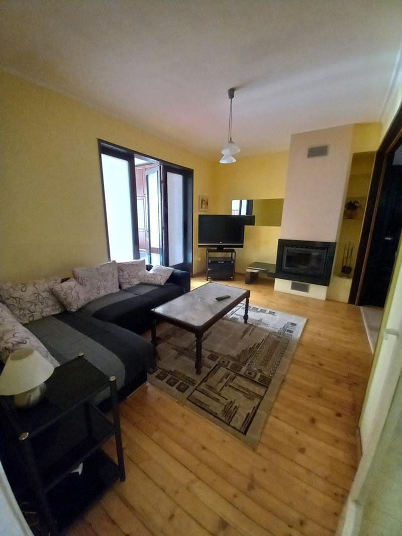 Под наем 4-СТАЕН, град София, Център • 1300 € / 2542.58 лв. • 85426363 1