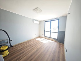 2 ložnice Banišora, Sofia 11