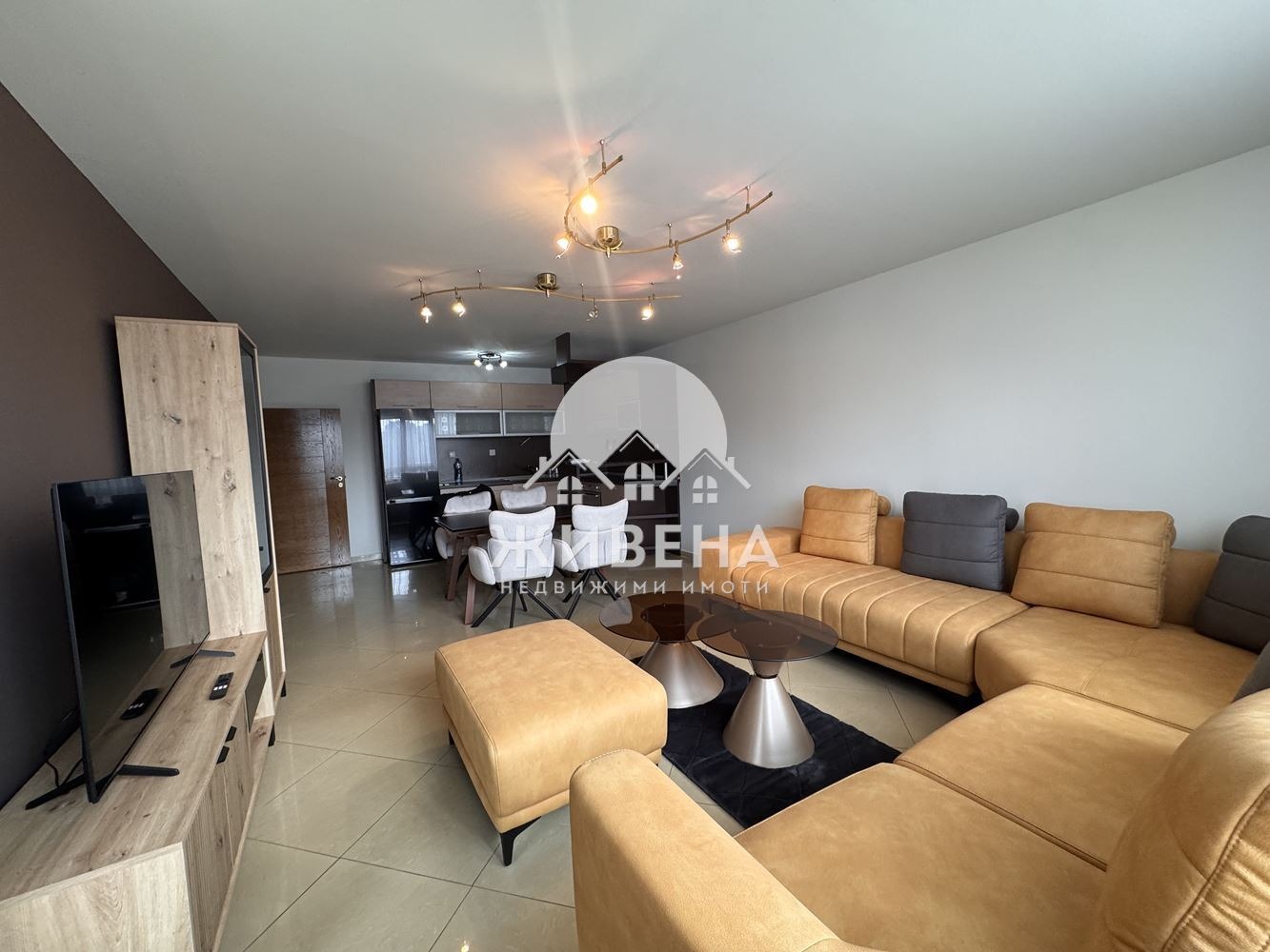 Дава под наем 3-СТАЕН, гр. Варна, ВИНС-Червен площад, снимка 6 - Апартаменти - 53763054