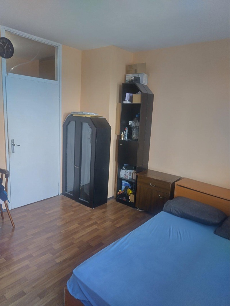 Дава под нем  1-стаен, град Пловдив, Кършияка •  250 EUR • ID 51690341 — holmes.bg - [1] 