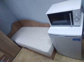 Studio Kolhozen pazar, Varna