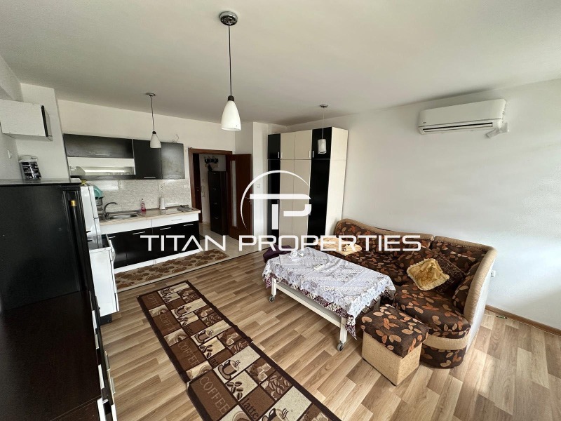 A louer  1 chambre Bourgas , Vazrajdane , 60 m² | 74170839
