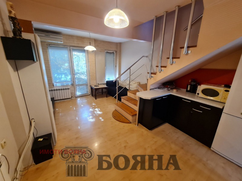Zu vermieten  2 Schlafzimmer Ruse , Zentar , 75 qm | 59640803