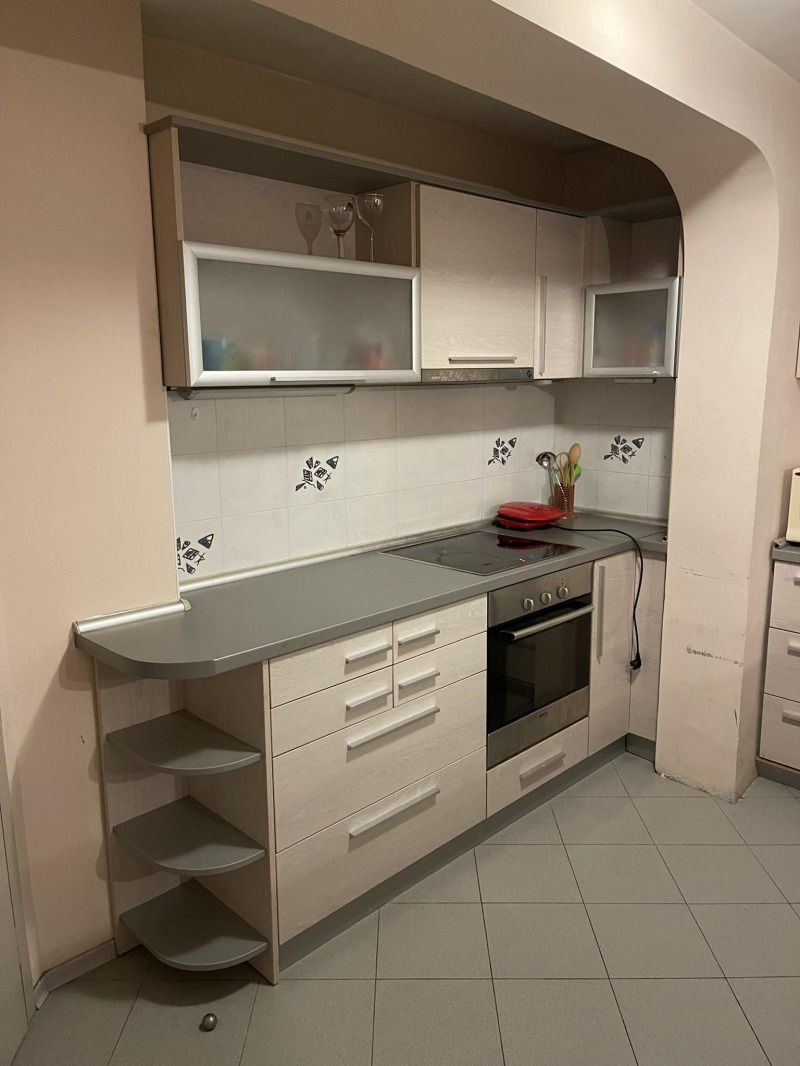 A louer  3 chambres Sofia , Vitocha , 150 m² | 46516243