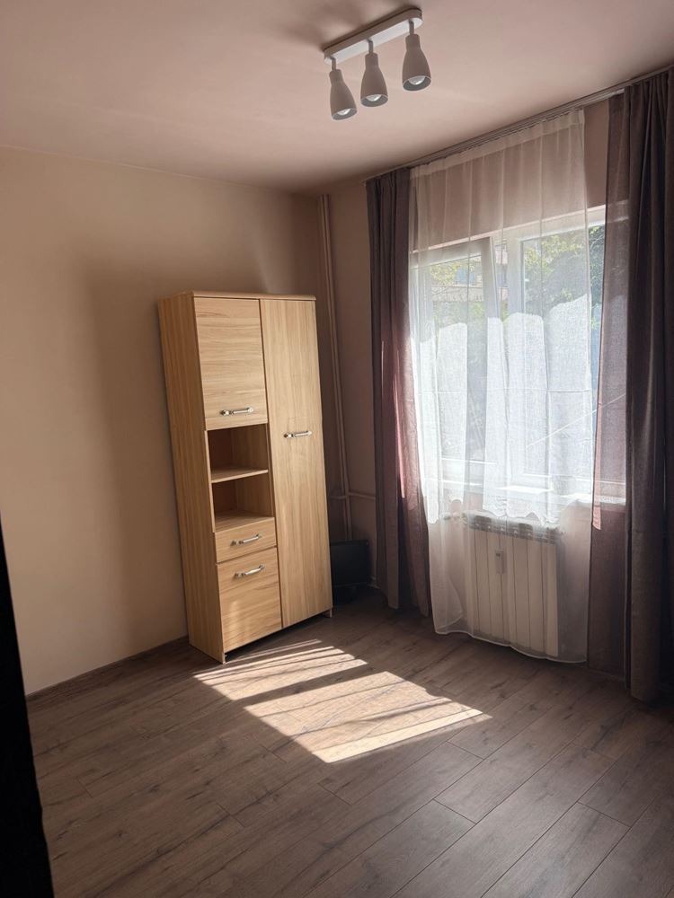 Дава под наем 4-СТАЕН, гр. София, Гео Милев, снимка 10 - Апартаменти - 55690634