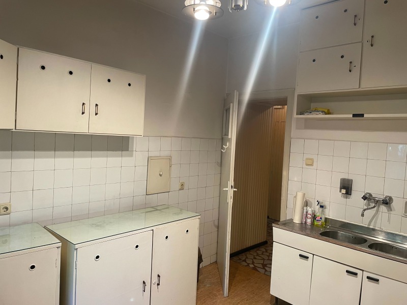 Zu vermieten  2 Schlafzimmer Sofia , Zentar , 120 qm | 17795711 - Bild [3]