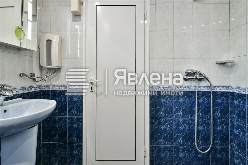 Издаје се  3+ спаваћа соба Варна , Центар , 170 м2 | 89805780 - слика [15]