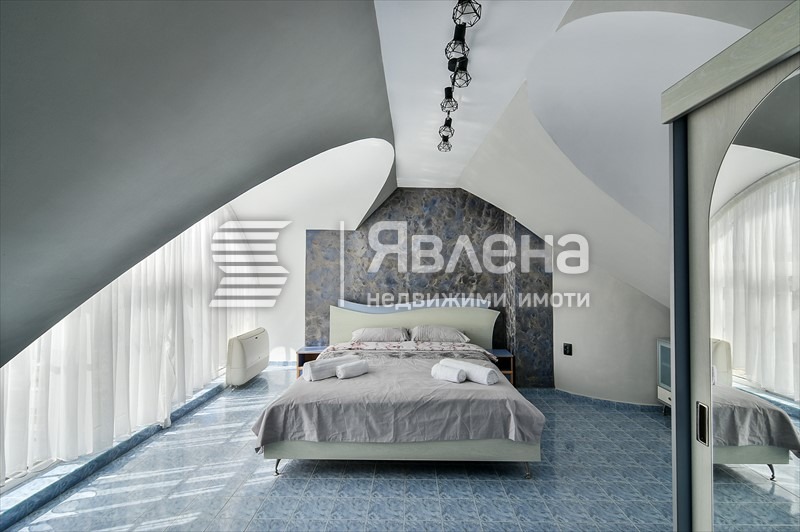 Издаје се  3+ спаваћа соба Варна , Центар , 170 м2 | 89805780 - слика [16]