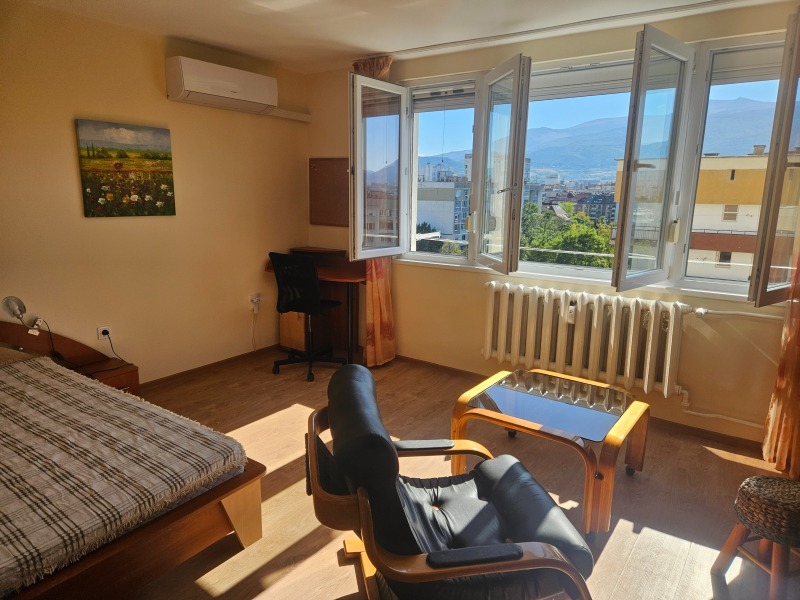 Kiadó  Stúdió Sofia , Mladost 1 , 35 négyzetméter | 43536066 - kép [2]