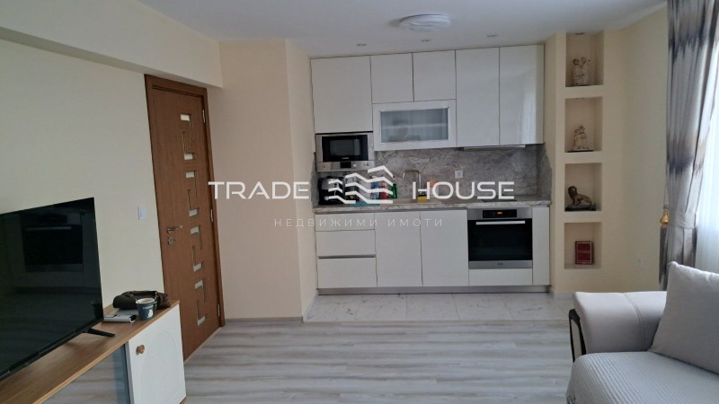 Дава под наем 2-СТАЕН, гр. Пловдив, Кючук Париж, снимка 3 - Апартаменти - 52647845