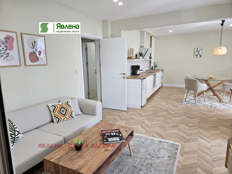 En renta  2 dormitorios Stara Zagora , Tsentar , 100 metros cuadrados | 79588687