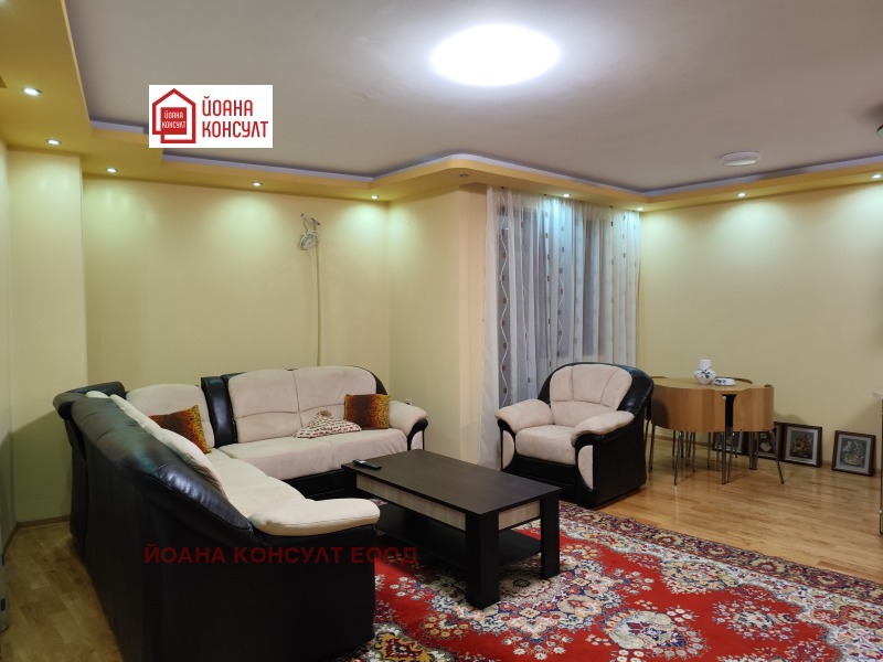 Дава под наем 3-СТАЕН, гр. Плевен, Широк център