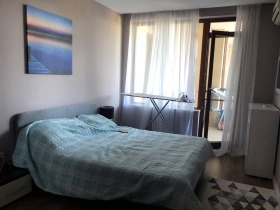 1 slaapkamer k.k. Zlatni pjasatsi, Varna 10