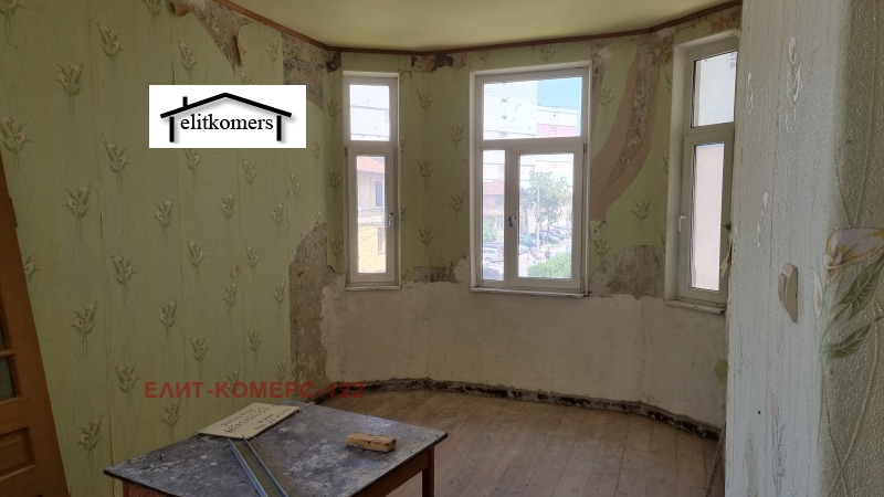 Дава под Наем ОФИС в град Перник, Монте Карло - 100 кв.м / 499 € » 975.96 лв., ЕЛИТ-КОМЕРС-122