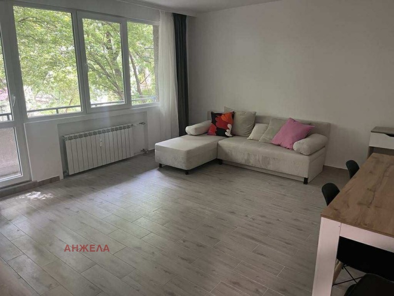 För uthyrning  1 sovrum Sofia , Reduta , 75 kvm | 26816057 - bild [6]