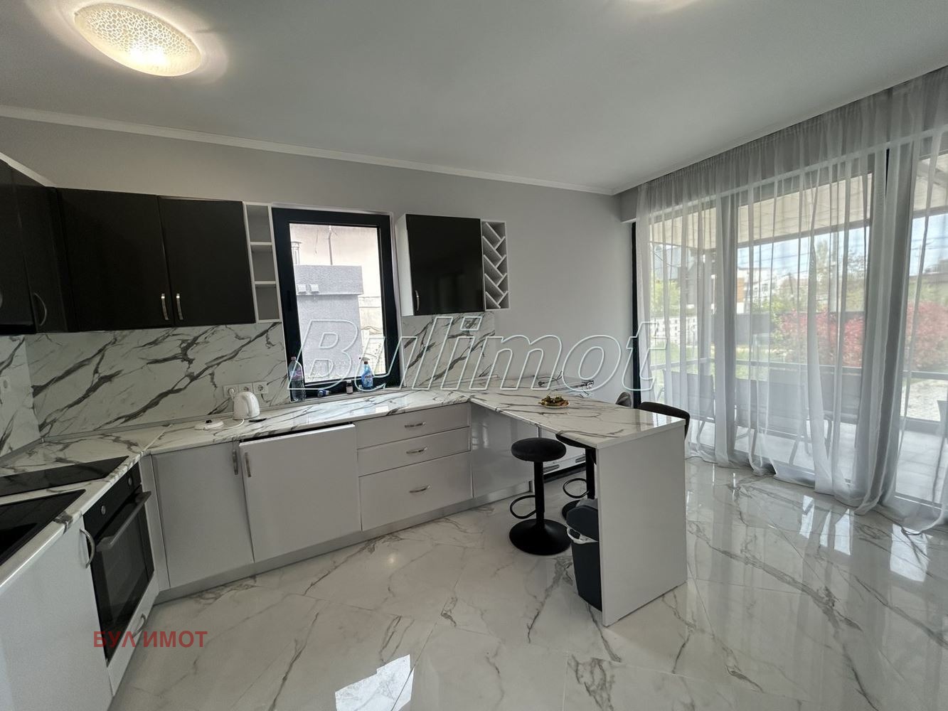 Дава под наем КЪЩА, гр. Варна, м-т Манастирски рид, снимка 2 - Къщи - 54367239