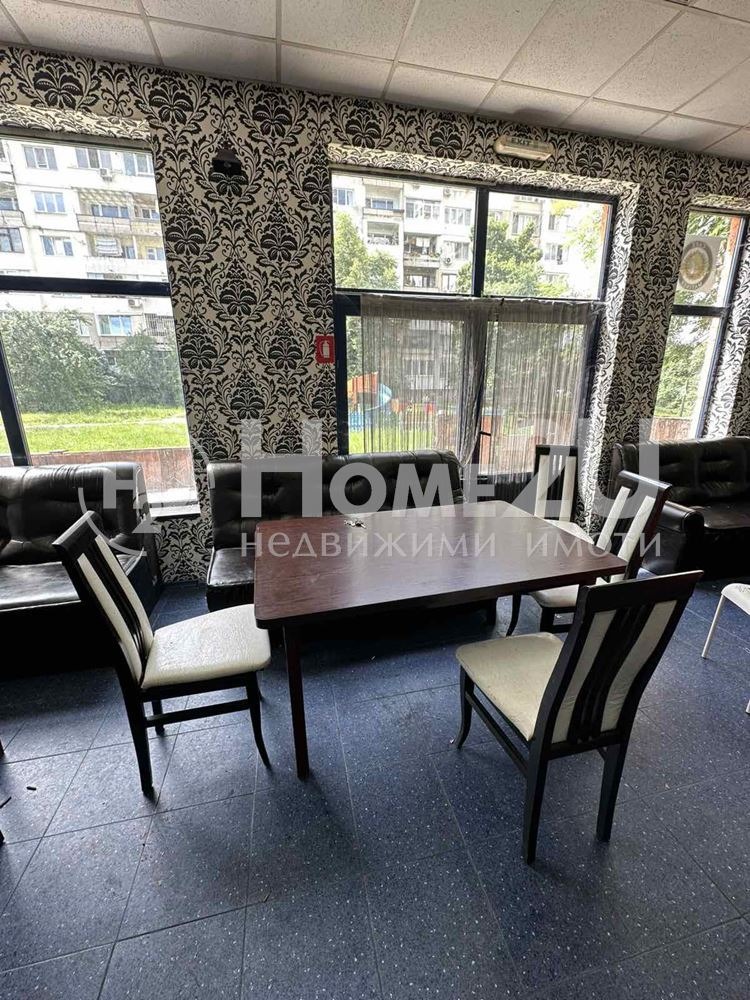 Kiadó  Bár; Kávézó Sofia , Ljulin 7 , 90 négyzetméter | 65433094 - kép [9]