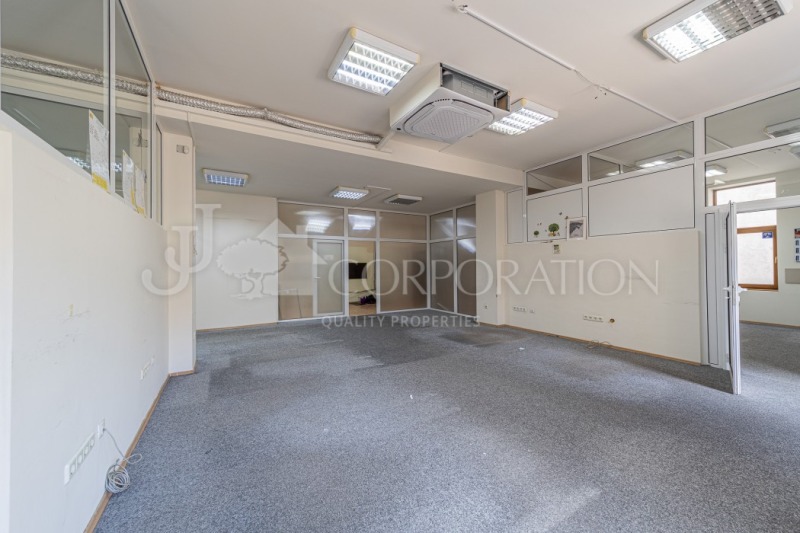 Te huur  Kantoor Sofia , Tsentar , 190 m² | 19608042 - afbeelding [2]