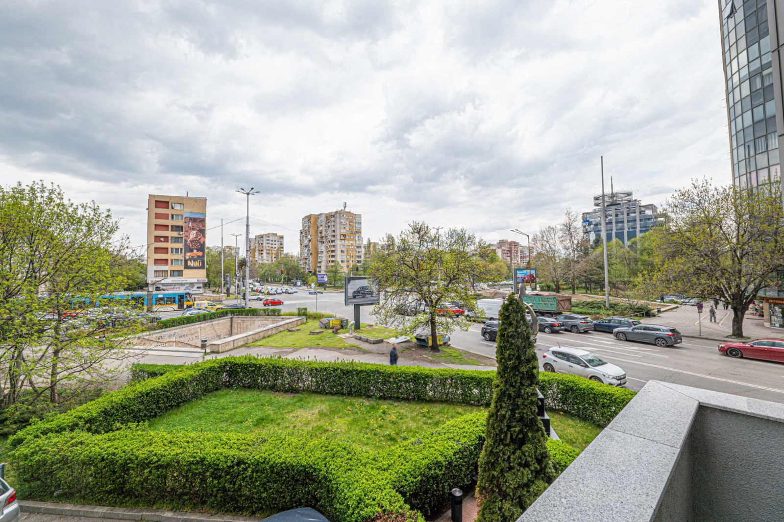 Дава под наем ОФИС, гр. София, Гоце Делчев, снимка 17 - Офиси - 54293550