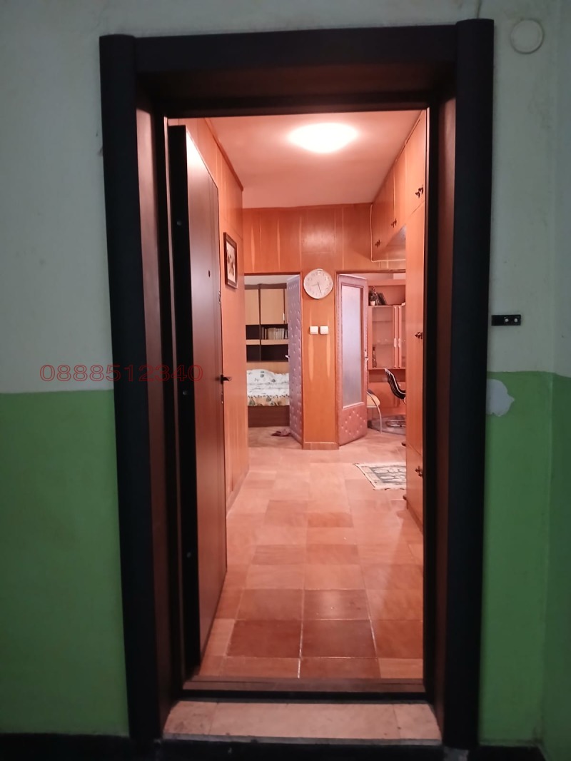 Дава под наем 3-СТАЕН, гр. Шумен, Център, снимка 3 - Апартаменти - 53379201